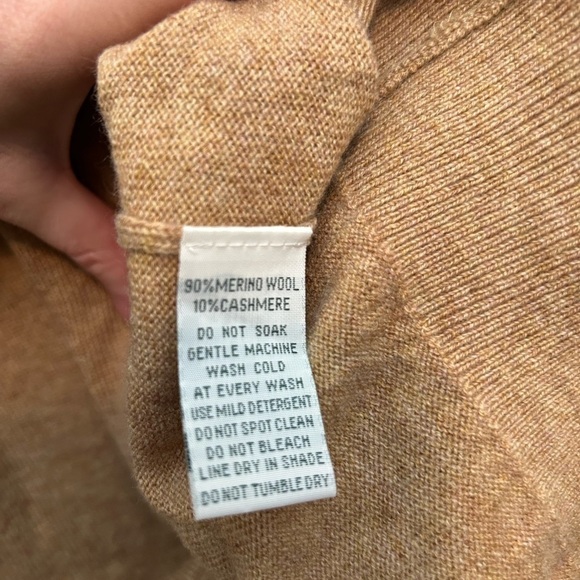 RODD & Gunn Queenstown Wool & Cashmere Sweater - Picture 12 of 12